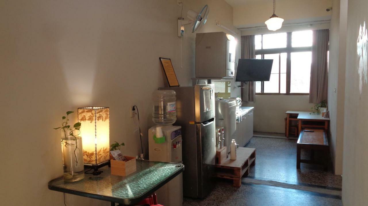Temple Side Hostel Tainan Esterno foto